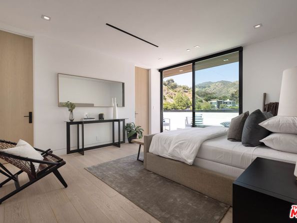 23917 Malibu Road, Malibu CA 90265