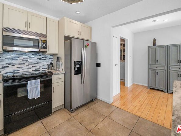 21 Alamitos Avenue 1, Long Beach CA 90802