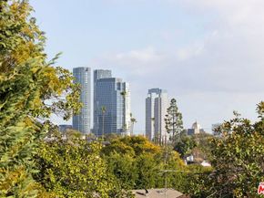 10627 Ashton Avenue 102, Los Angeles CA 90024