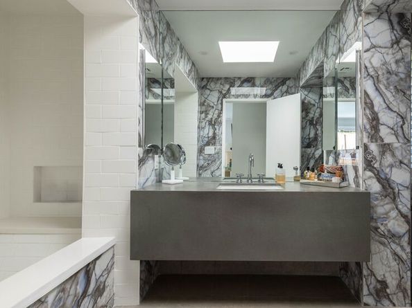 9271 Flicker Way, Los Angeles CA 90069