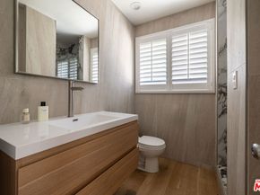 9271 Flicker Way, Los Angeles CA 90069