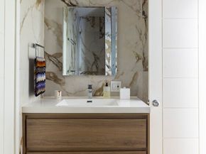 9271 Flicker Way, Los Angeles CA 90069