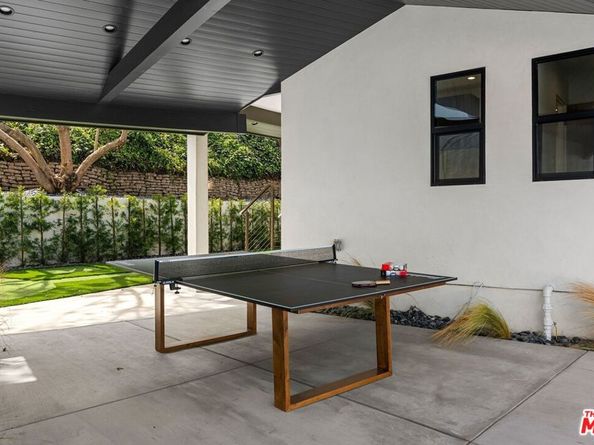 6003 Wrightcrest Drive, Culver City CA 90232