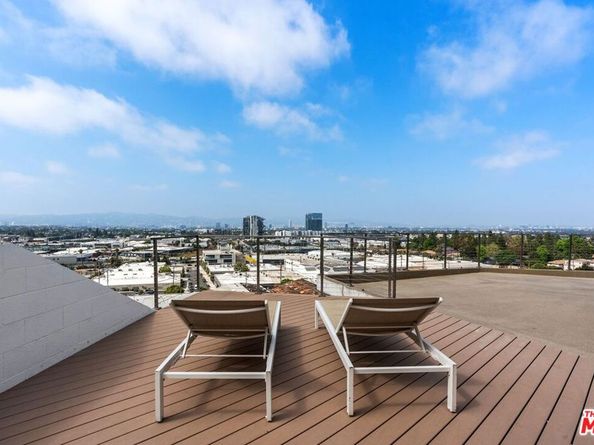 6003 Wrightcrest Drive, Culver City CA 90232
