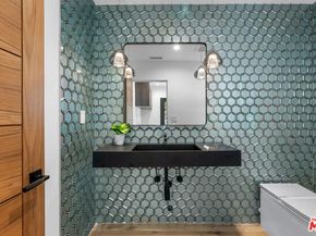 6003 Wrightcrest Drive, Culver City CA 90232