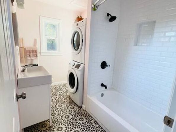 710 Stepney Street, Inglewood CA 90302