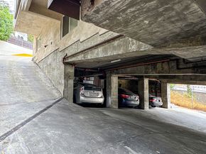 6820 Whitley Terrace, Los Angeles CA 90068