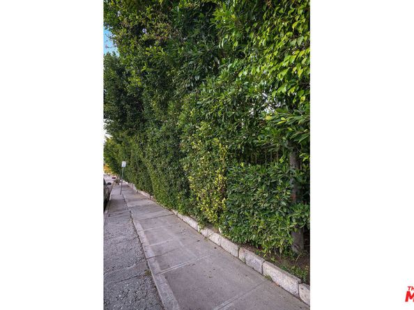 1211 Hilldale Avenue, West Hollywood CA 90069