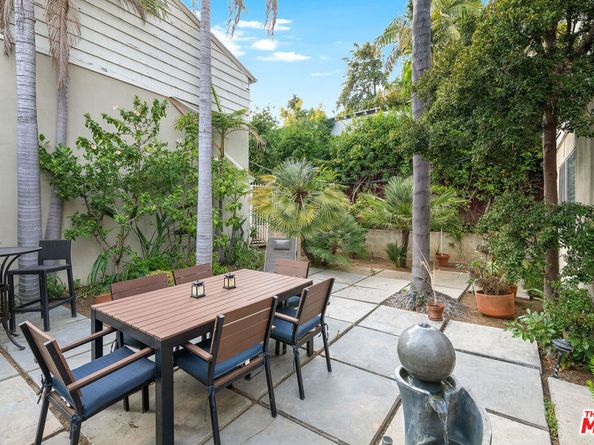 1211 Hilldale Avenue, West Hollywood CA 90069