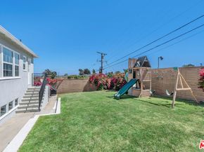 4949 Onaknoll Avenue, Los Angeles CA 90043