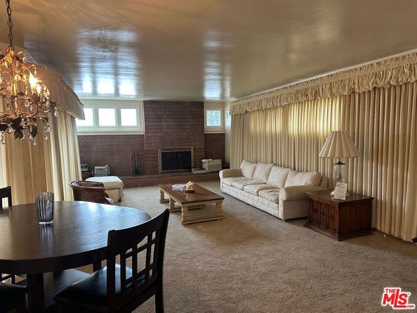 10401 S Van Ness Avenue, Inglewood CA 90303