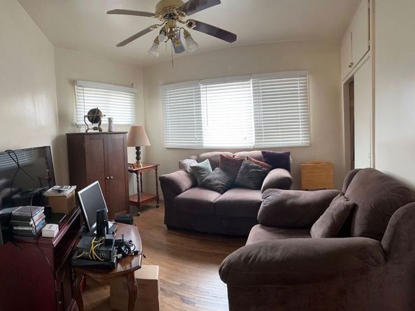 10401 S Van Ness Avenue, Inglewood CA 90303
