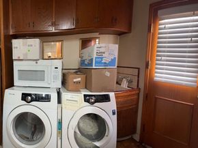 10401 S Van Ness Avenue, Inglewood CA 90303