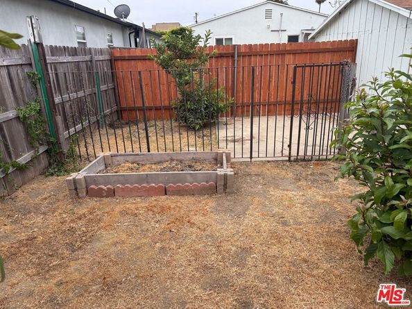 12445 Greene Avenue, Los Angeles CA 90066