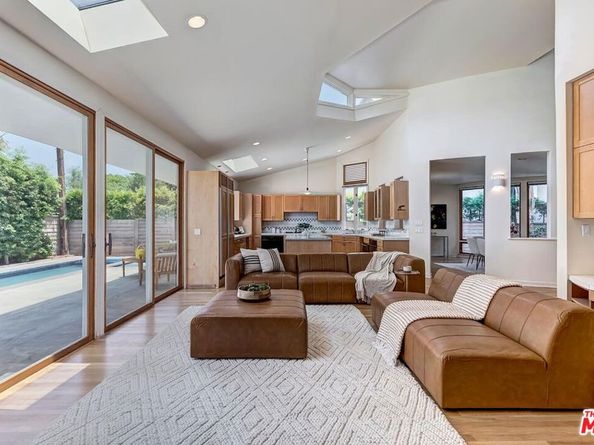 1307 Ozone Avenue, Santa Monica CA 90405