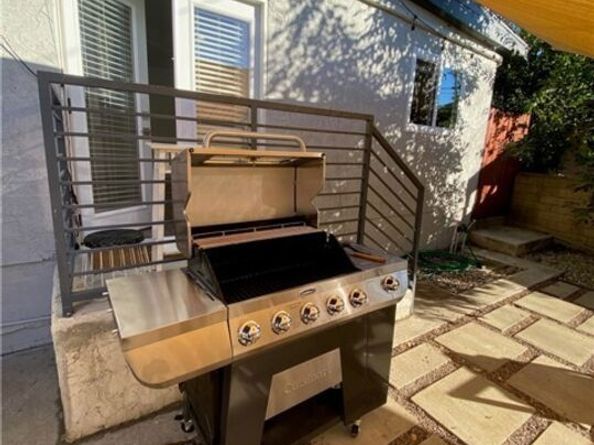 3422 Holyoke Drive, Los Angeles CA 90065