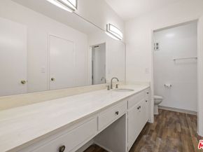 5339 Newcastle Avenue 205, Encino CA 91316