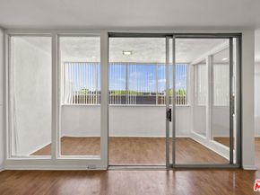 5339 Newcastle Avenue 205, Encino CA 91316