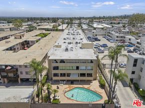 5339 Newcastle Avenue 205, Encino CA 91316