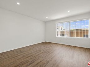 5339 Newcastle Avenue 205, Encino CA 91316