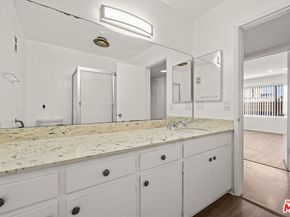 5339 Newcastle Avenue 205, Encino CA 91316