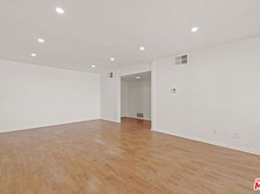 5339 Newcastle Avenue 205, Encino CA 91316
