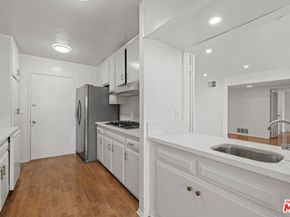 5339 Newcastle Avenue 205, Encino CA 91316