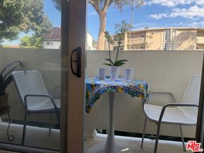 844 7th Street 1, Santa Monica CA 90403