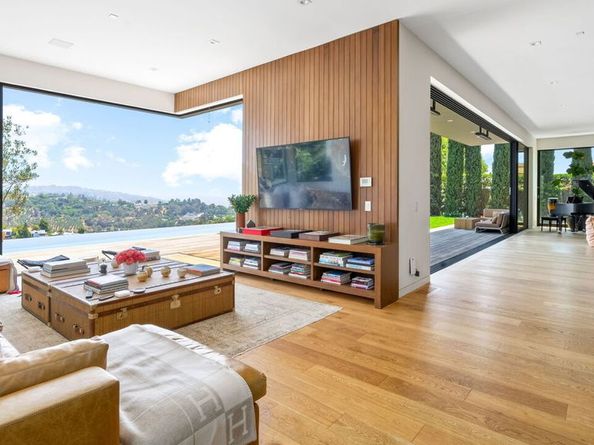 1030 Somera Road, Los Angeles CA 90077