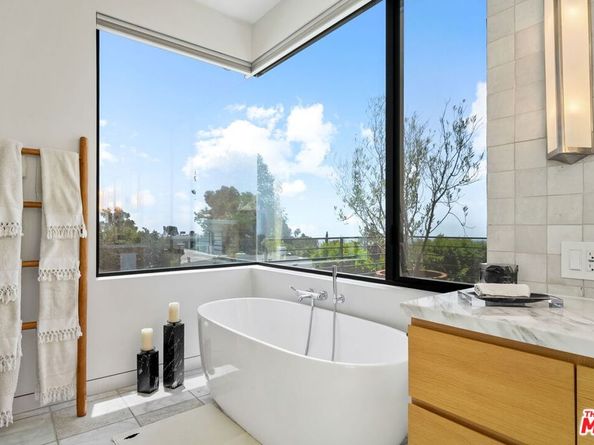 1030 Somera Road, Los Angeles CA 90077