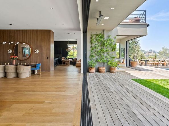 1030 Somera Road, Los Angeles CA 90077