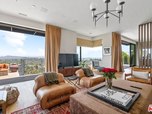 1030 Somera Road, Los Angeles CA 90077