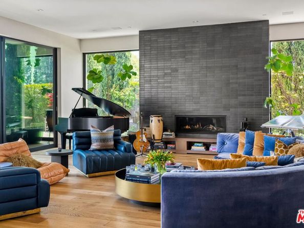 1030 Somera Road, Los Angeles CA 90077