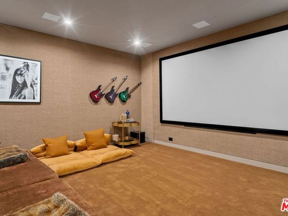 1030 Somera Road, Los Angeles CA 90077