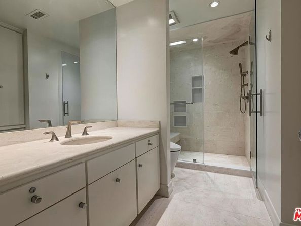 2172 Century, Los Angeles CA 90067