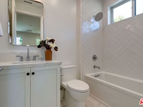 7733 Henefer Avenue, Los Angeles CA 90045