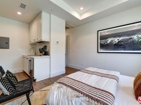 7733 Henefer Avenue, Los Angeles CA 90045