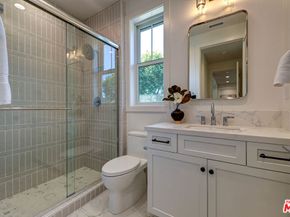 7733 Henefer Avenue, Los Angeles CA 90045