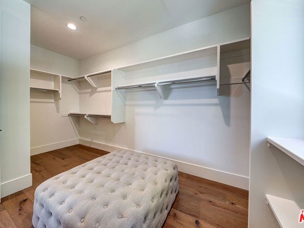 7733 Henefer Avenue, Los Angeles CA 90045