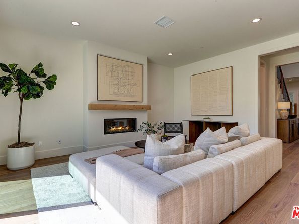 7733 Henefer Avenue, Los Angeles CA 90045