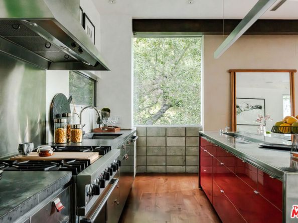 10060 Westwanda Drive, Beverly Hills CA 90210