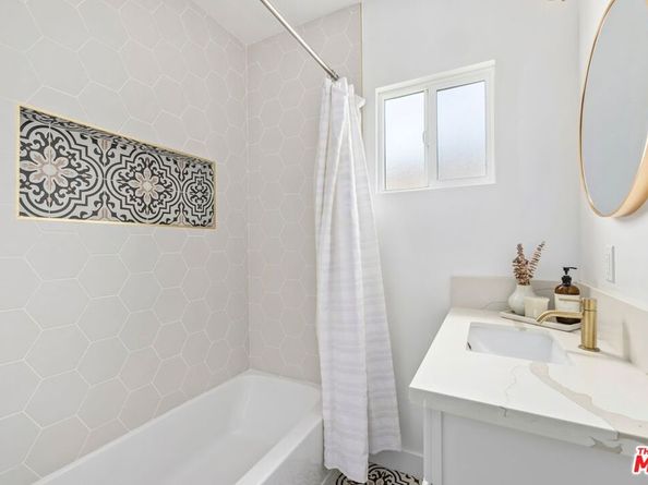 2311 W 78th Place, Inglewood CA 90305