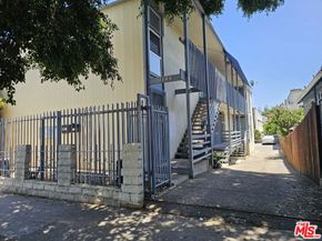 1146 S Berendo Street, Los Angeles CA 90006