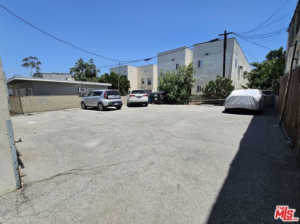 1146 S Berendo Street, Los Angeles CA 90006