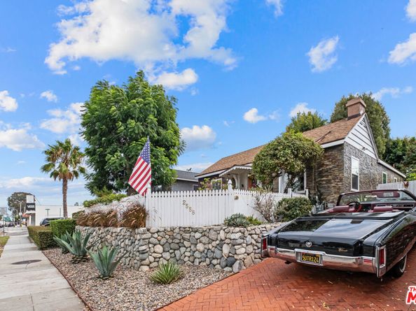 2558 Torrance Boulevard, Torrance CA 90503
