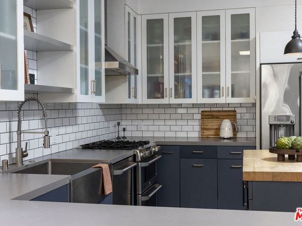 612 Flower Avenue C, Venice CA 90291