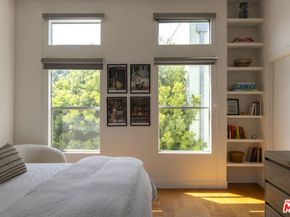 612 Flower Avenue C, Venice CA 90291