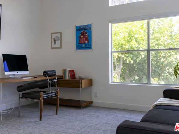 612 Flower Avenue C, Venice CA 90291