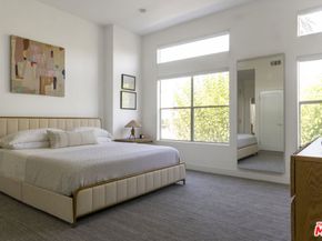 612 Flower Avenue C, Venice CA 90291