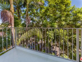 2205 S Bentley Avenue 302, Los Angeles CA 90064